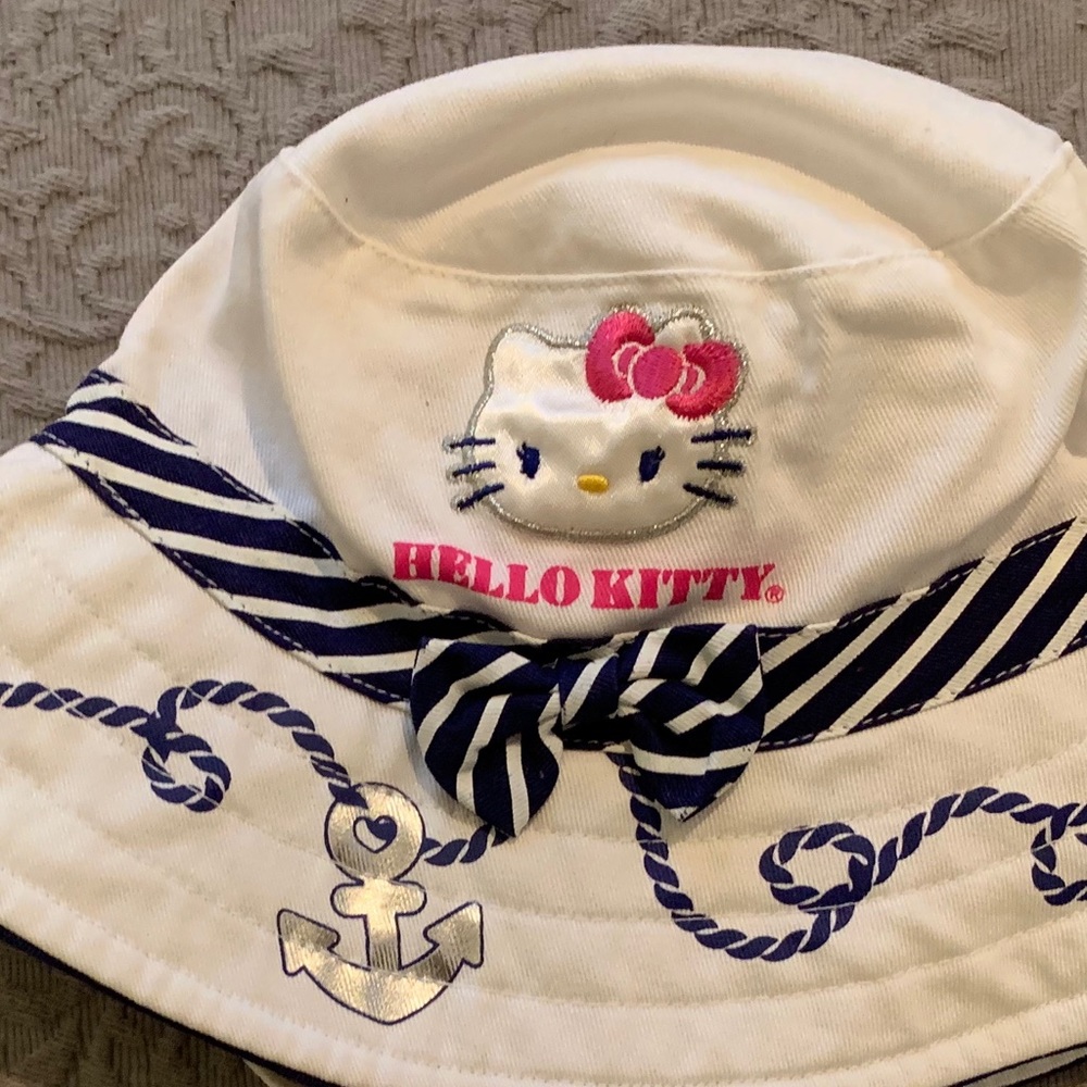 Hello Kitty Hat. Toddlers, One Size Fits All